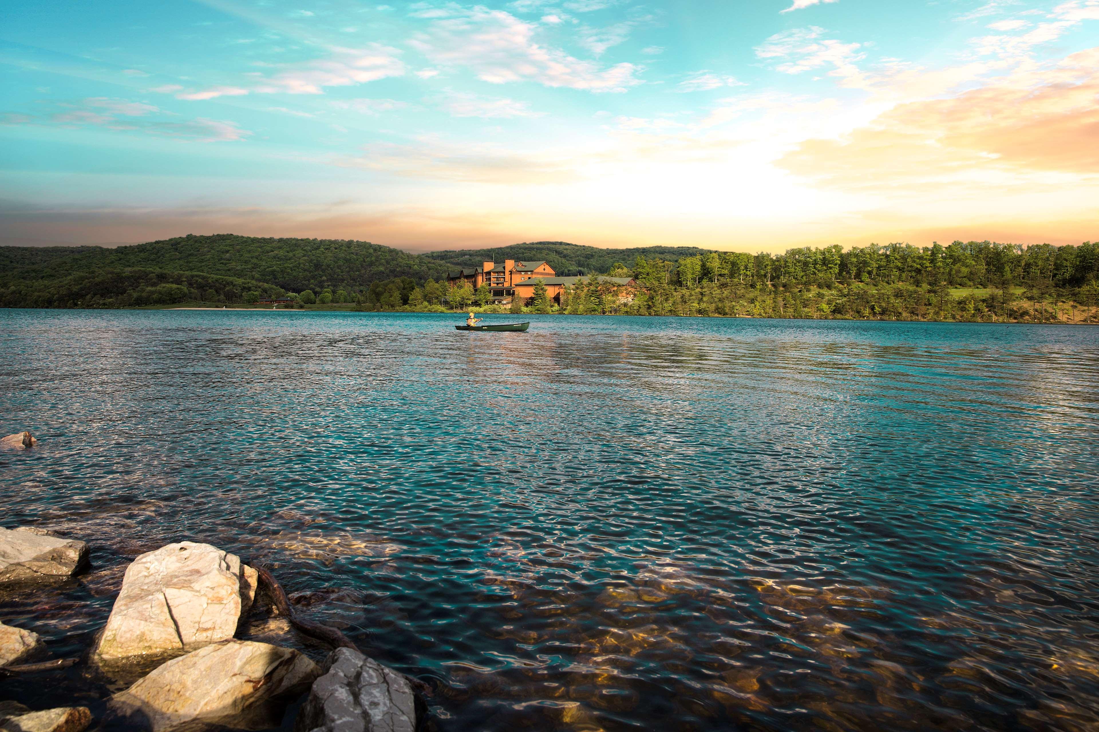 Rocky Gap Casino Resort Flintstone Екстериор снимка