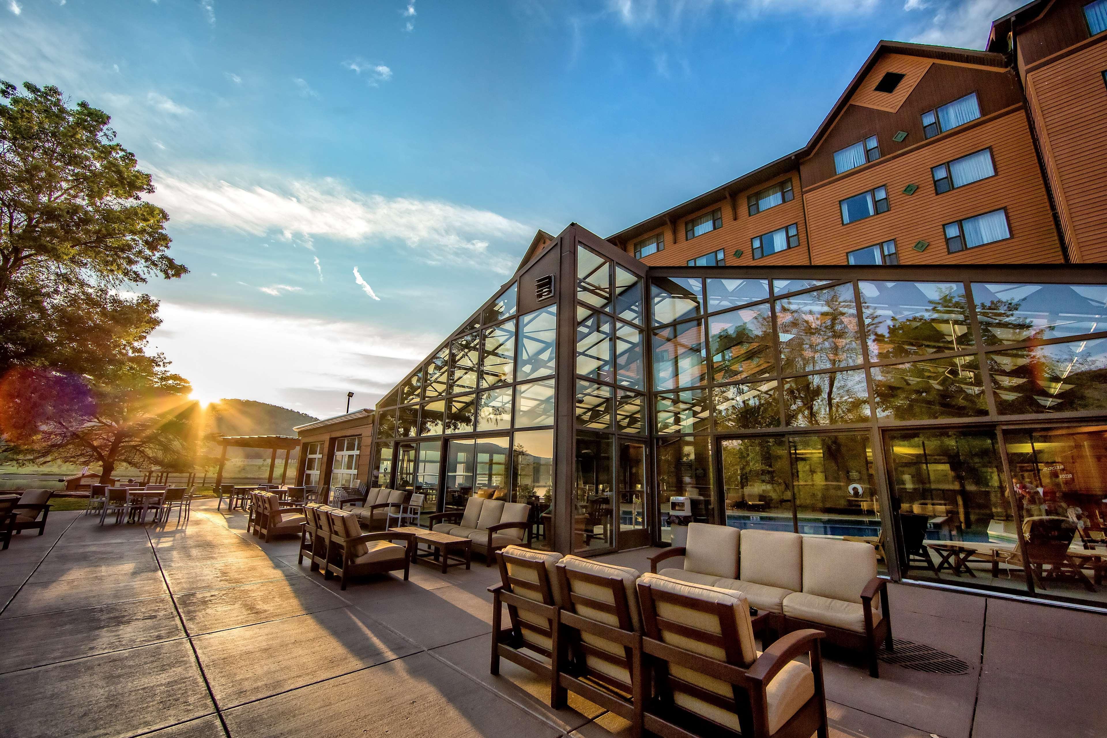 Rocky Gap Casino Resort Flintstone Екстериор снимка